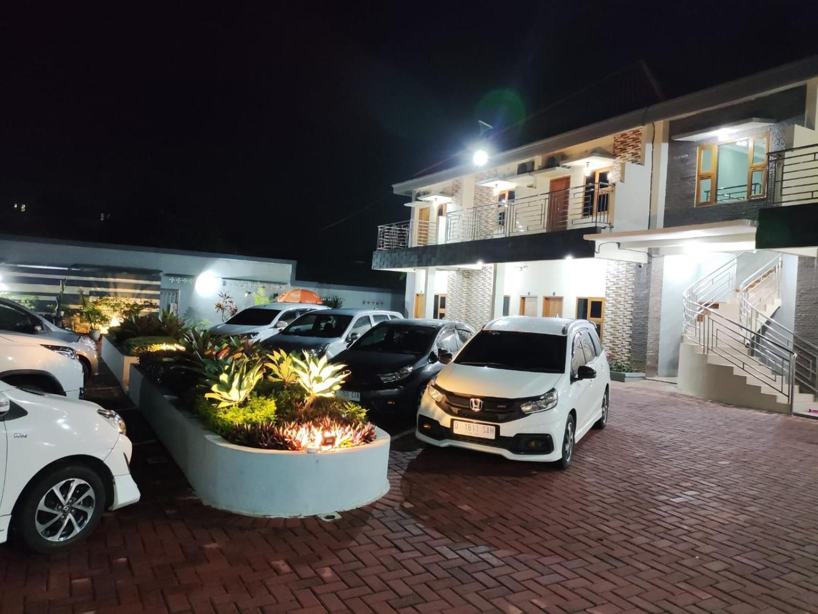 Hotel Cibening Purwakarta Ngoại thất bức ảnh