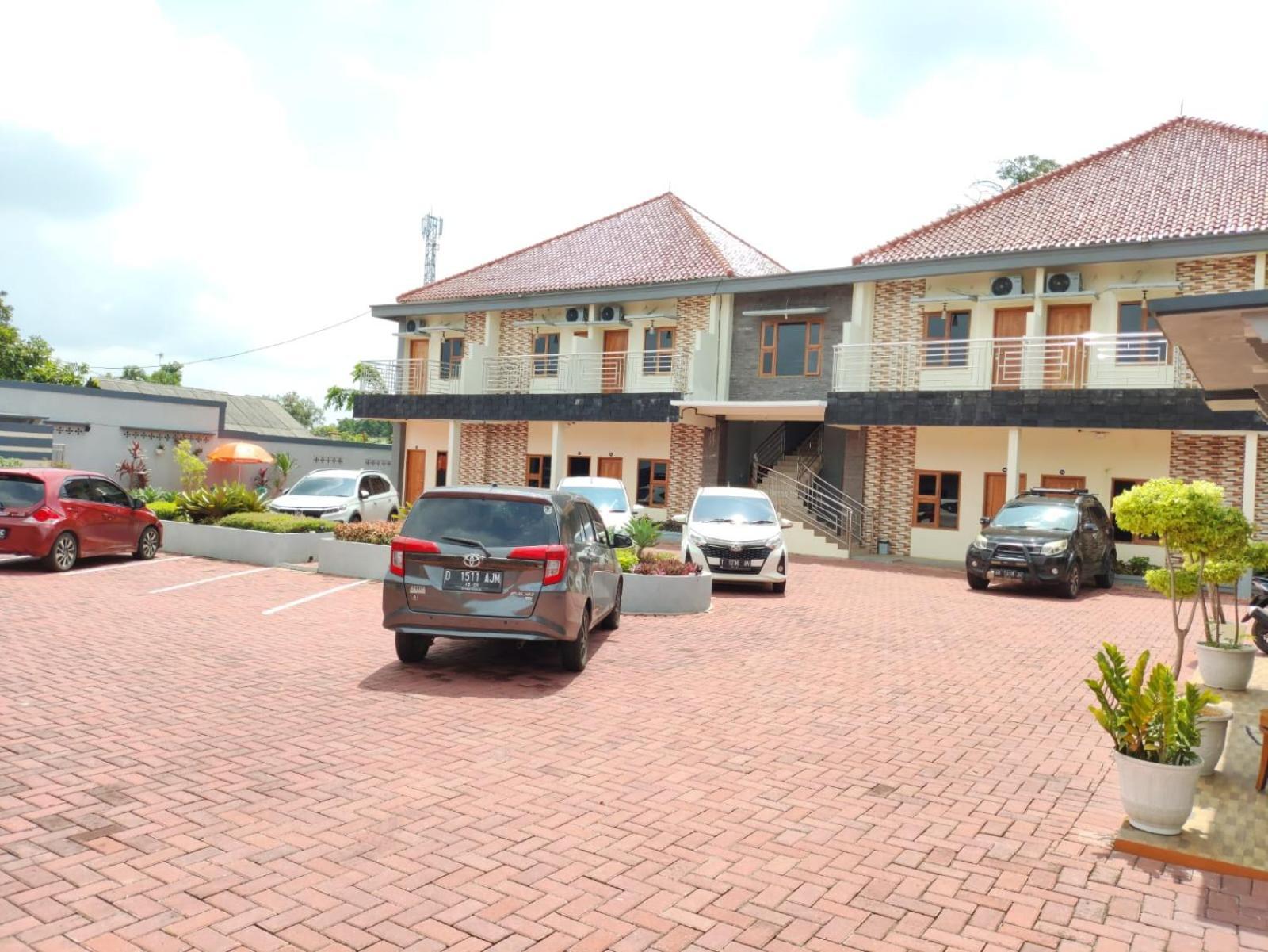 Hotel Cibening Purwakarta Ngoại thất bức ảnh