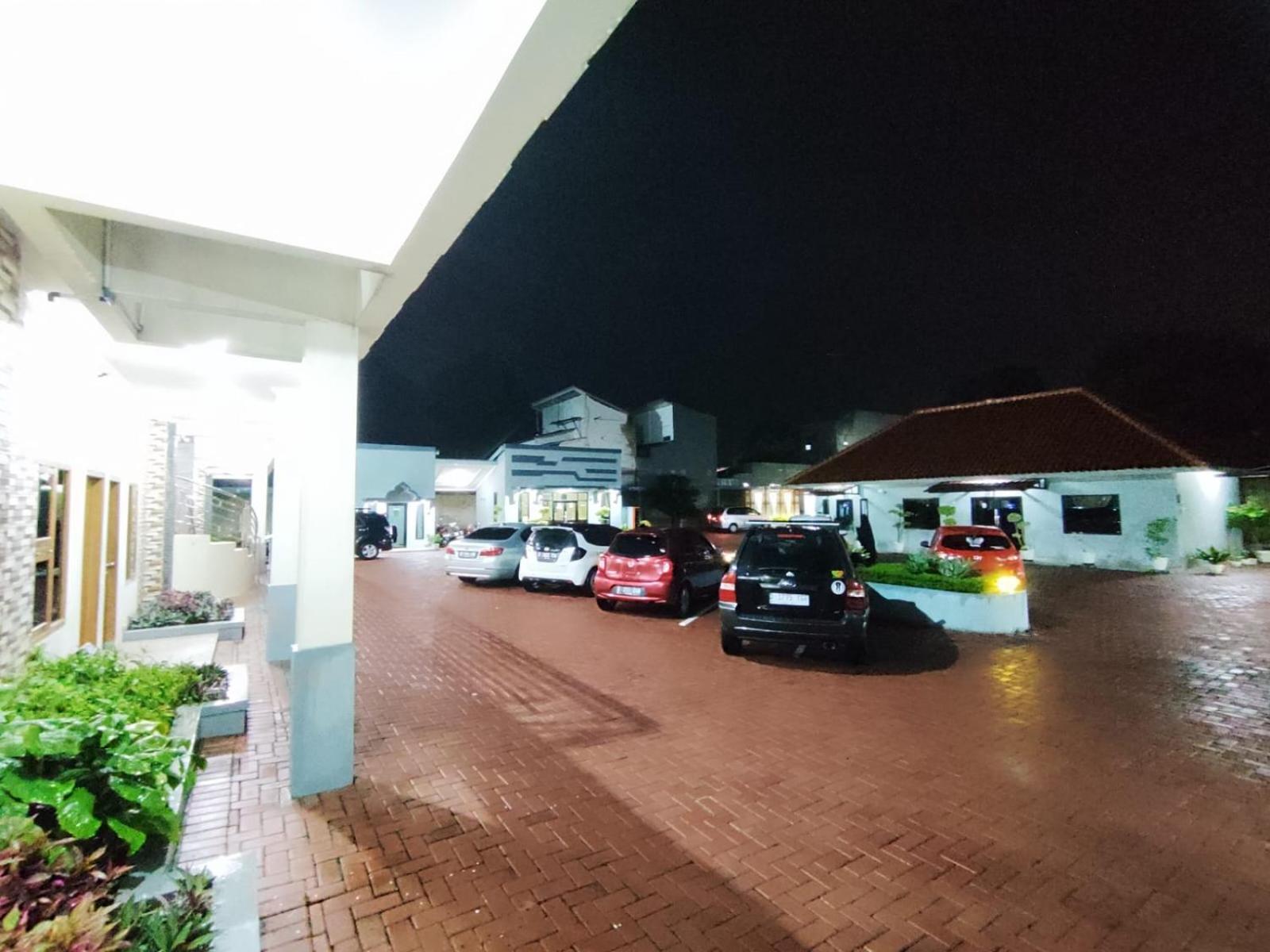 Hotel Cibening Purwakarta Ngoại thất bức ảnh