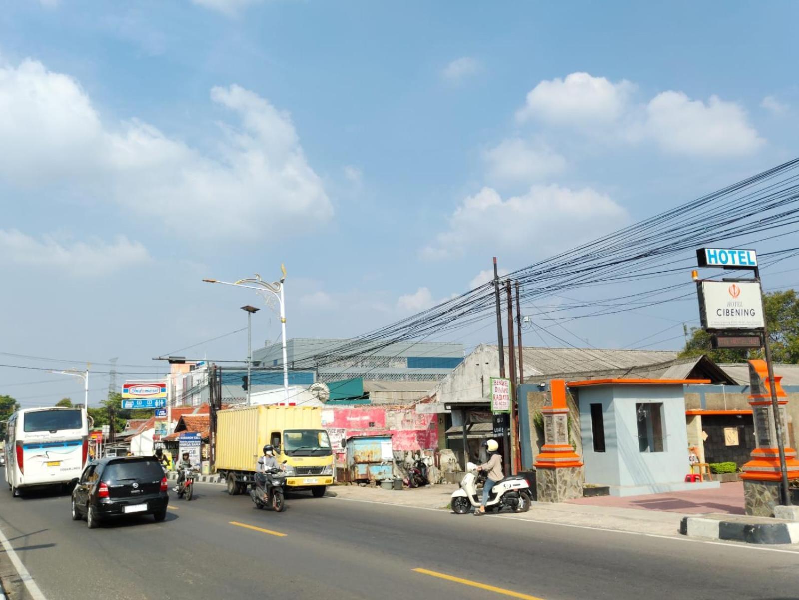 Hotel Cibening Purwakarta Ngoại thất bức ảnh