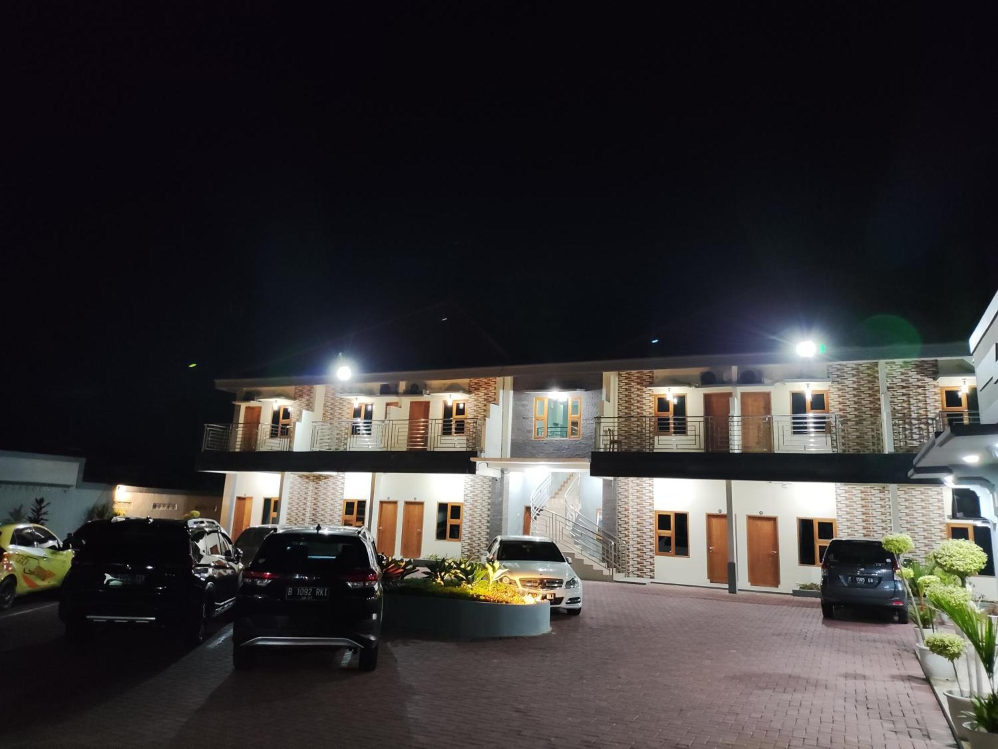 Hotel Cibening Purwakarta Ngoại thất bức ảnh