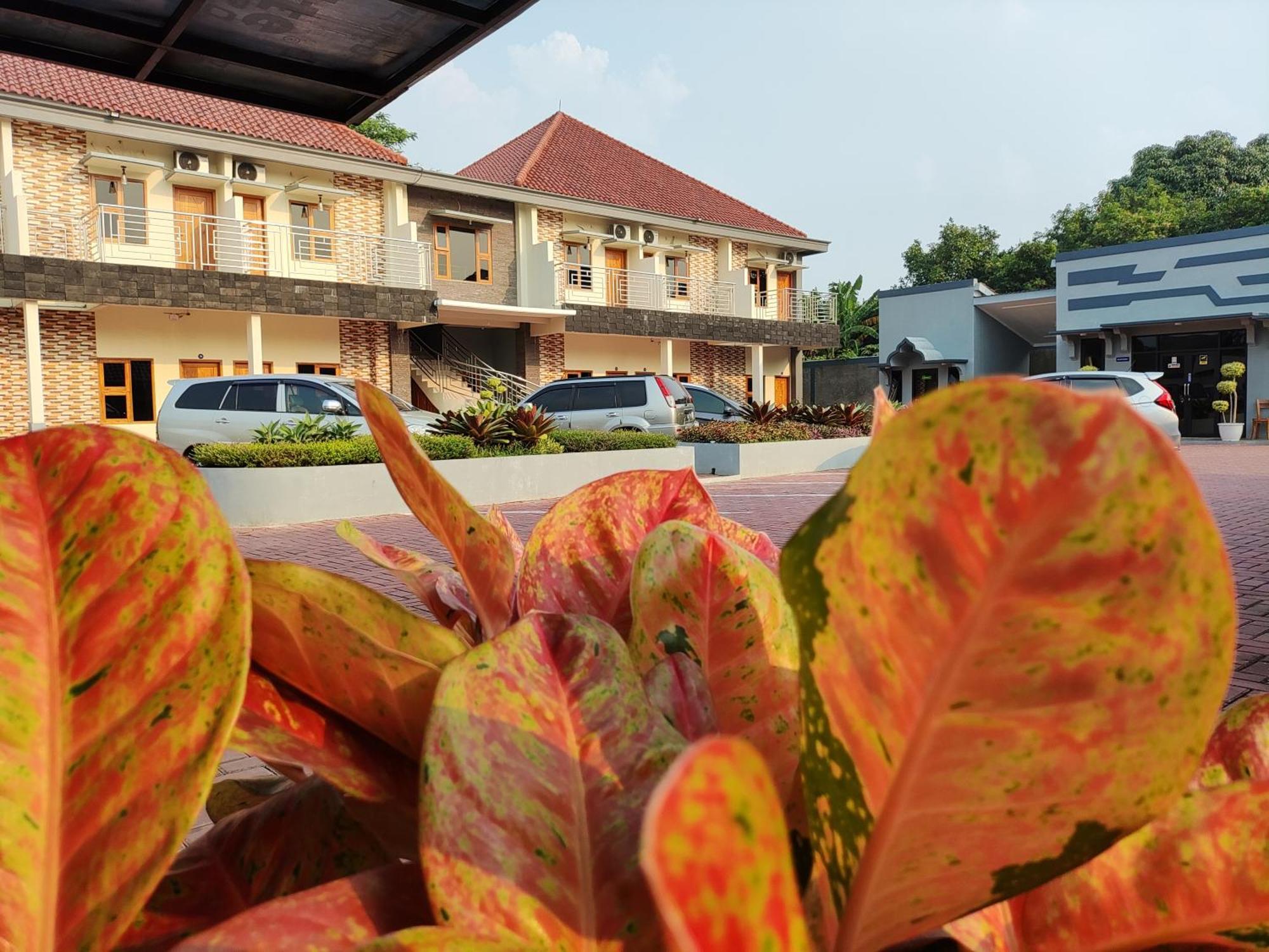 Hotel Cibening Purwakarta Ngoại thất bức ảnh