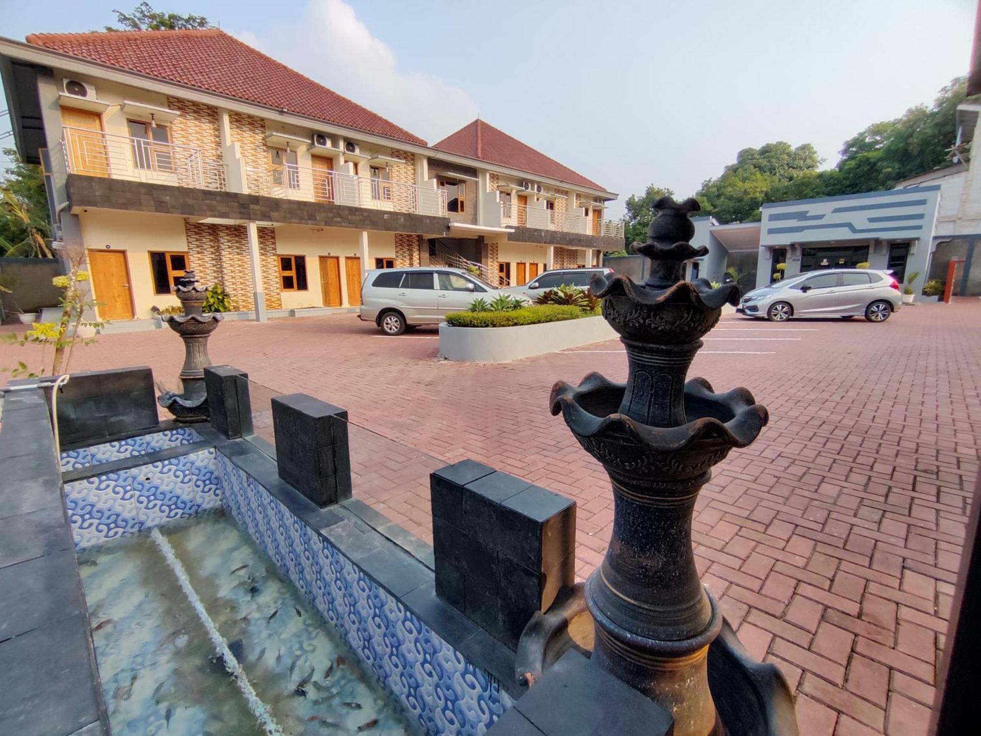 Hotel Cibening Purwakarta Ngoại thất bức ảnh