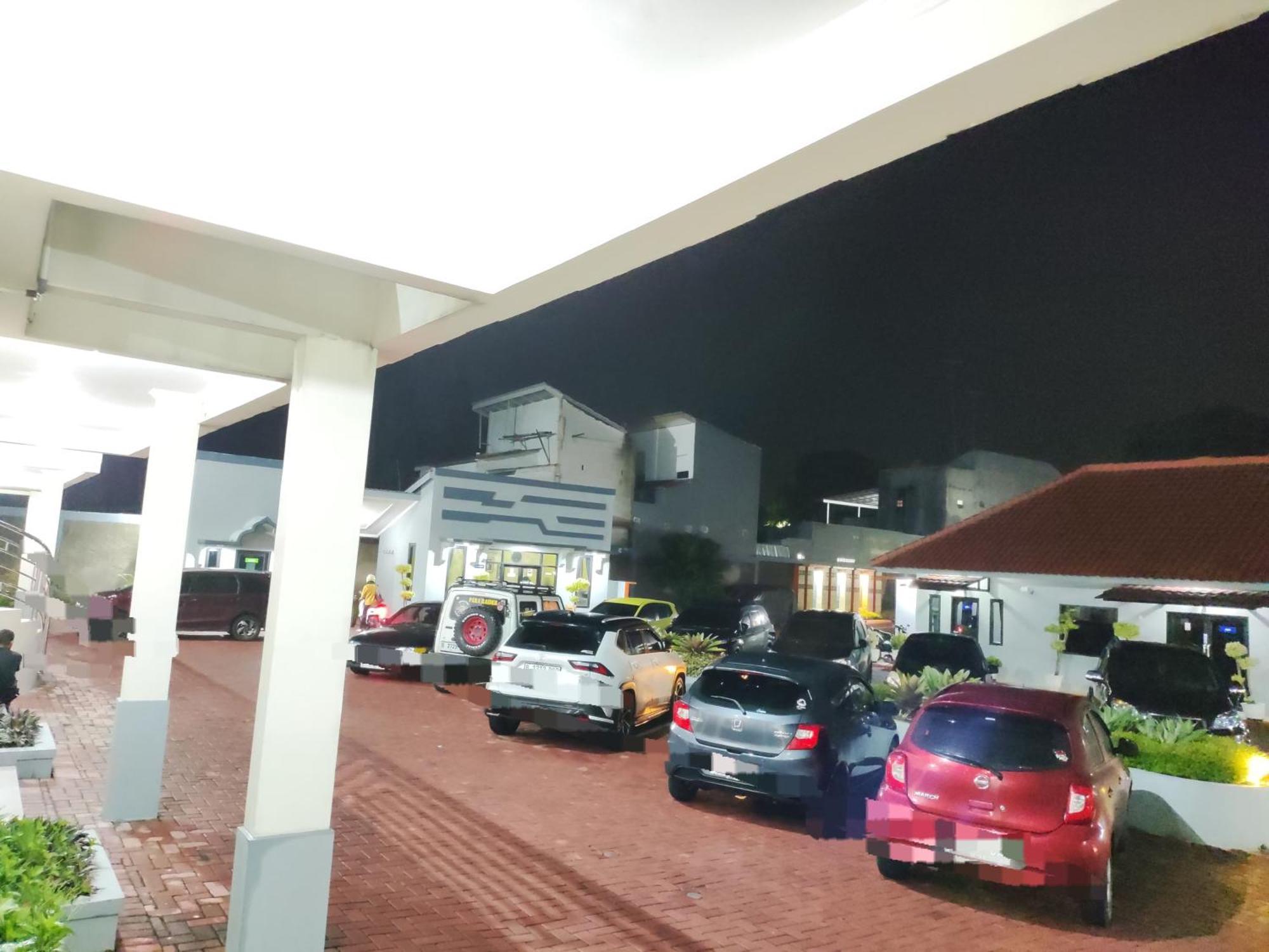 Hotel Cibening Purwakarta Ngoại thất bức ảnh