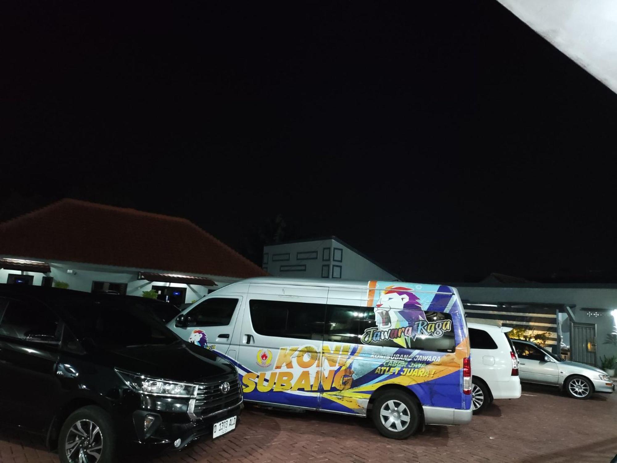 Hotel Cibening Purwakarta Ngoại thất bức ảnh