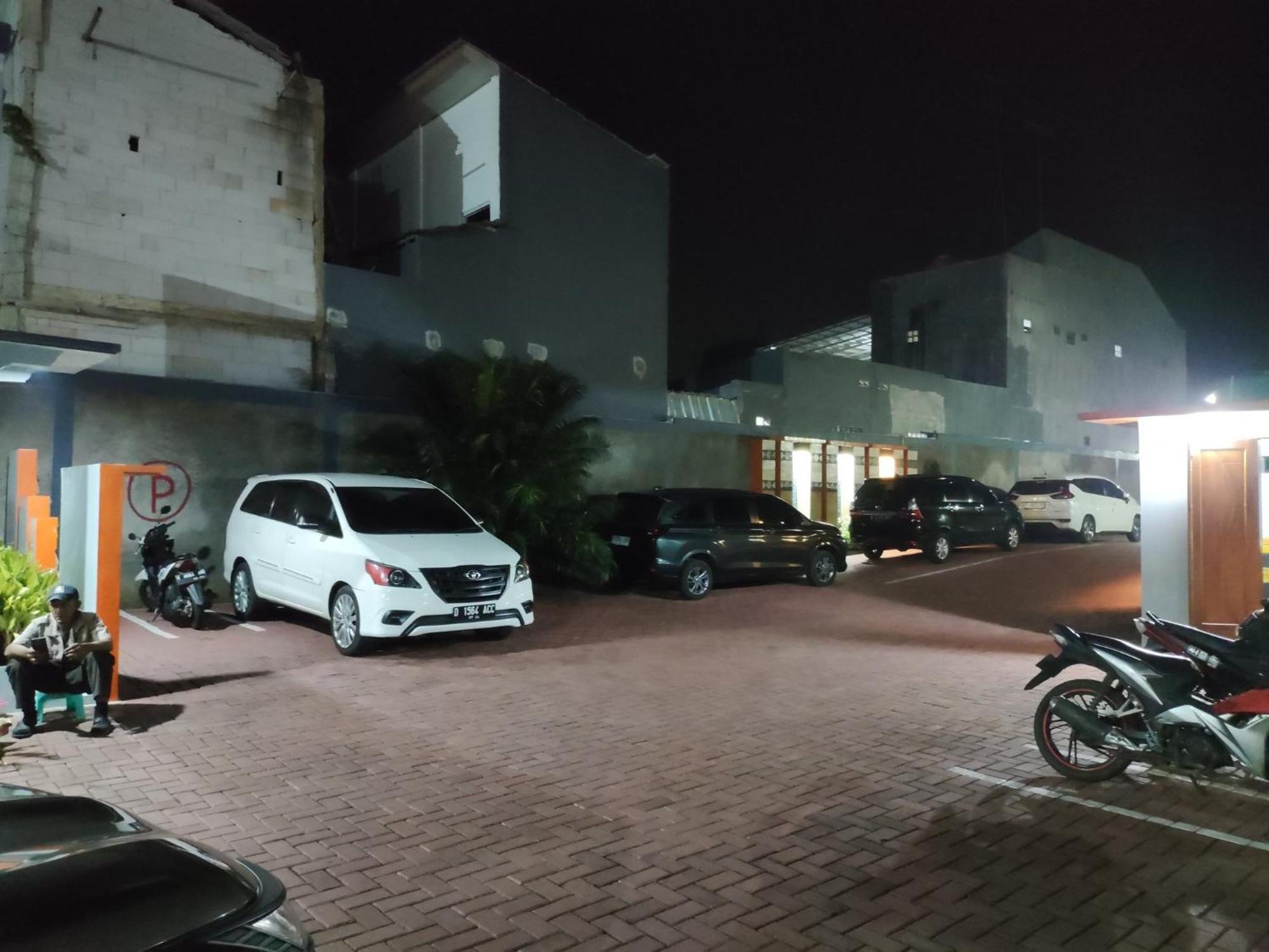 Hotel Cibening Purwakarta Ngoại thất bức ảnh