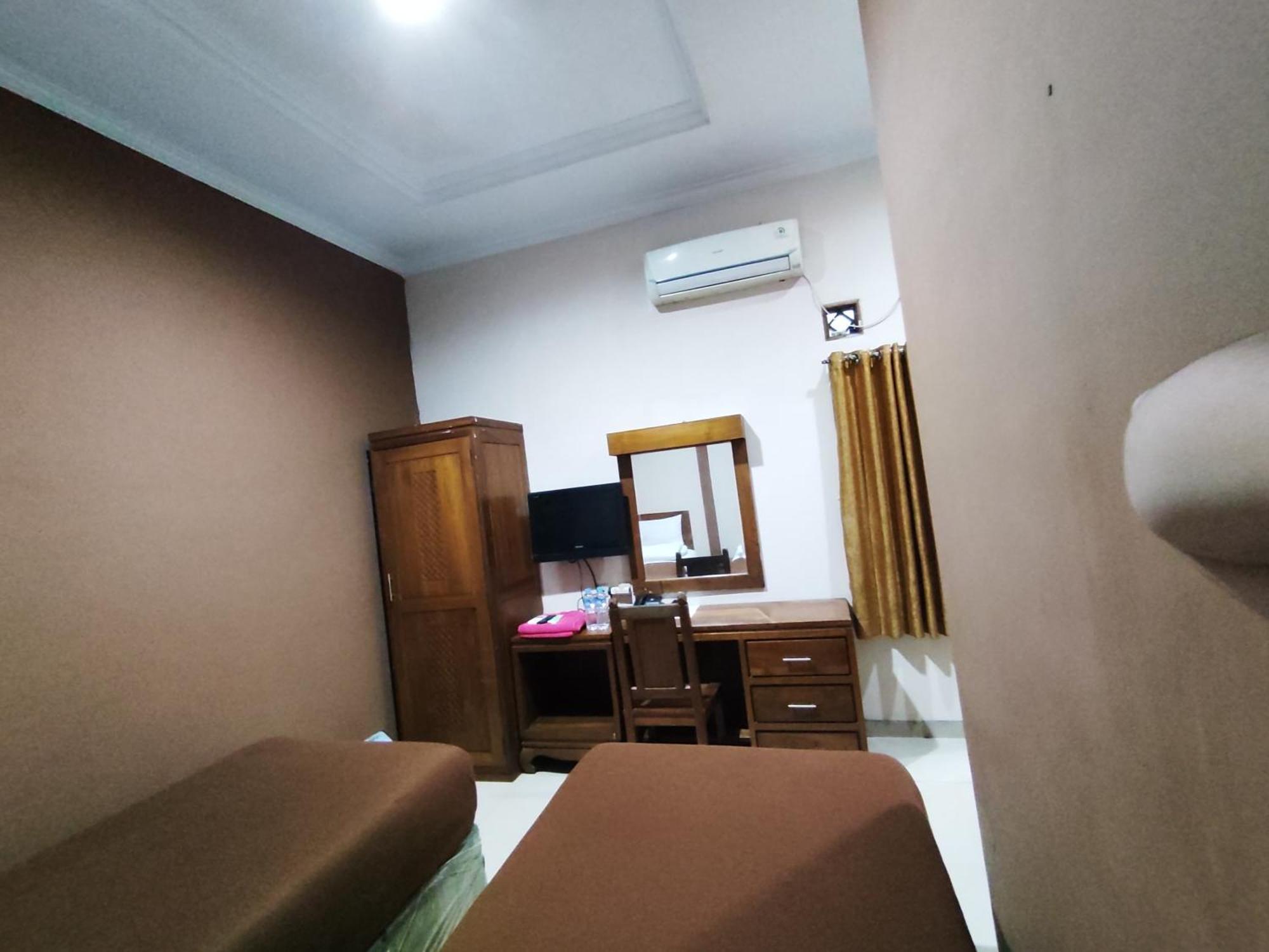 Hotel Cibening Purwakarta Ngoại thất bức ảnh